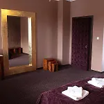A' Propos Hotel, Restauracja, Club 3* فاوبجه