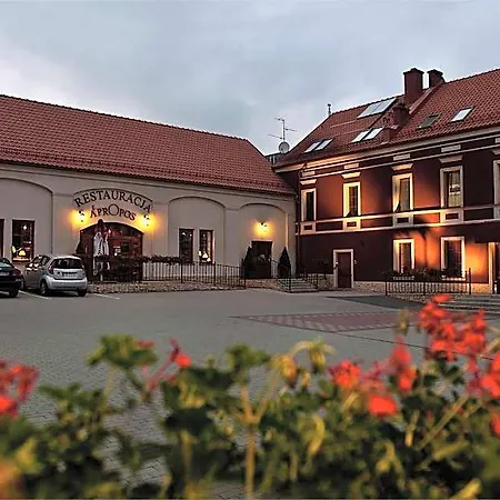 A' Propos Hotel, Restauracja, Club 3*