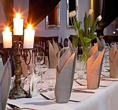 A' Propos Hotel, Restauracja, Club Hotell Wałbrzych