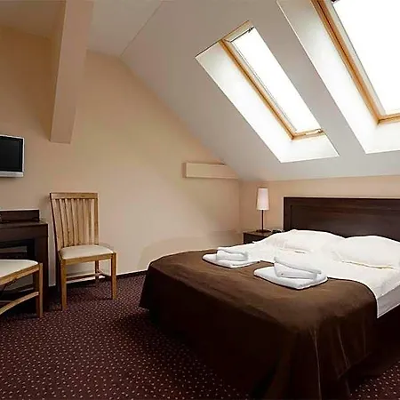 A' Propos Hotel, Restauracja, Club Hotell Wałbrzych