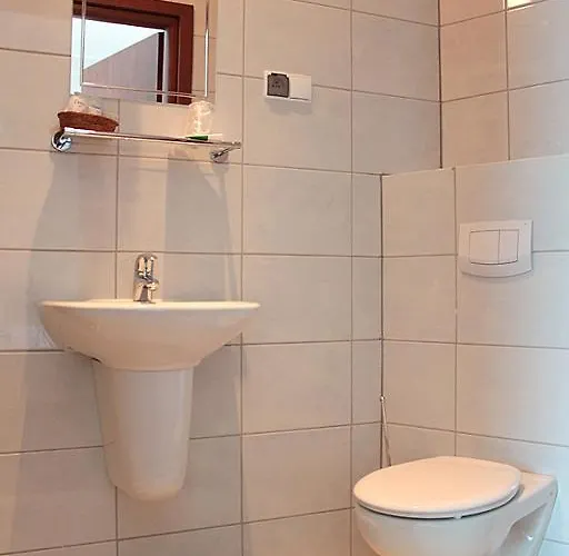 A' Propos Hotel, Restauracja, Club